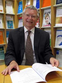 Prof. Dr. Raimund Brühl