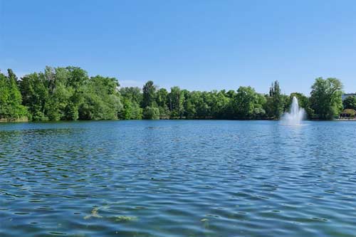 Strandbad Weißensee beim Bildungs- und Kulturzentrum Peter Edel